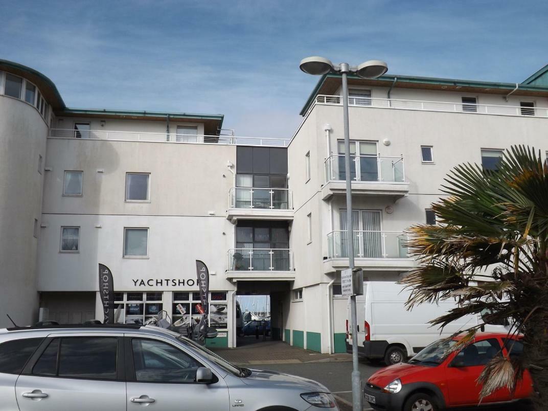 Ynys Lawd, Holyhead Marina Lejlighed Eksteriør billede