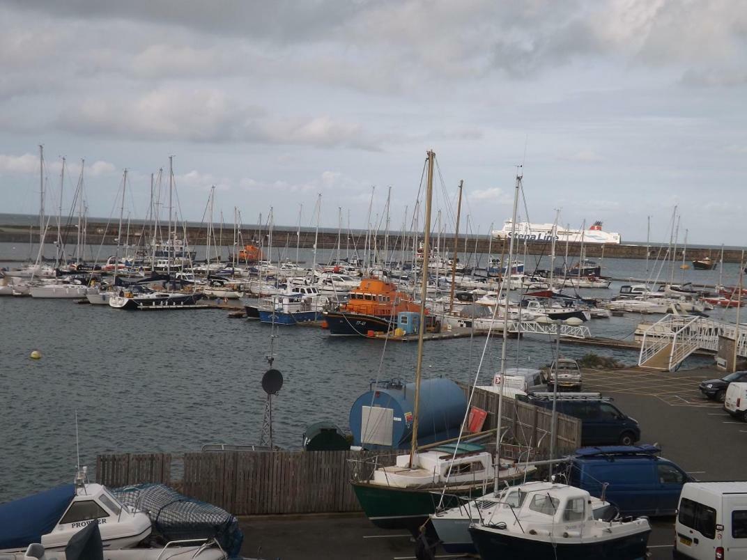 Ynys Lawd, Holyhead Marina Lejlighed Eksteriør billede